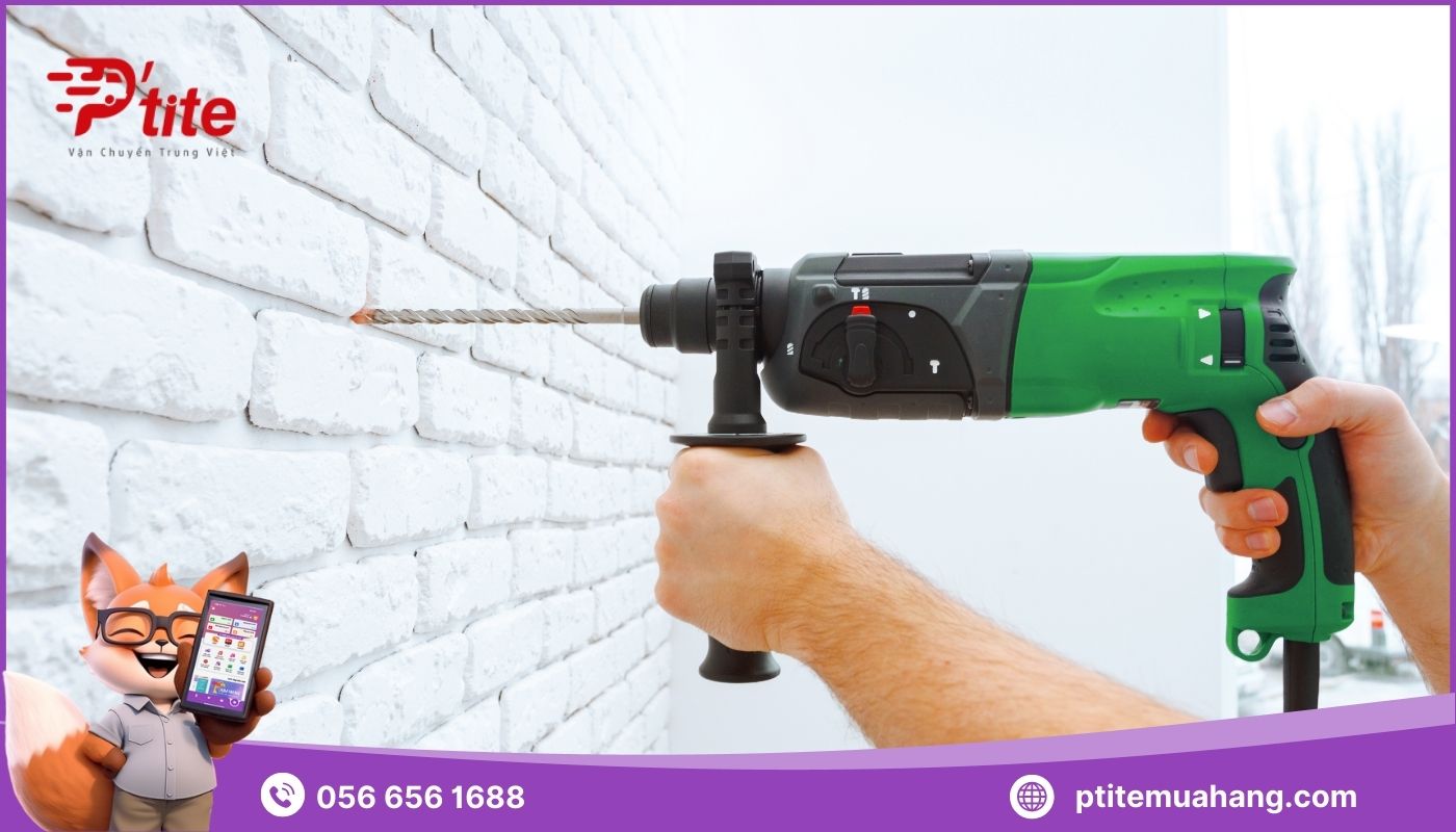 Máy khoan búa Trung Quốc dùng pin thường có công suất mạnh mẽ